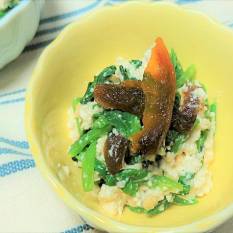 ほうれん草と干し柿の白和え