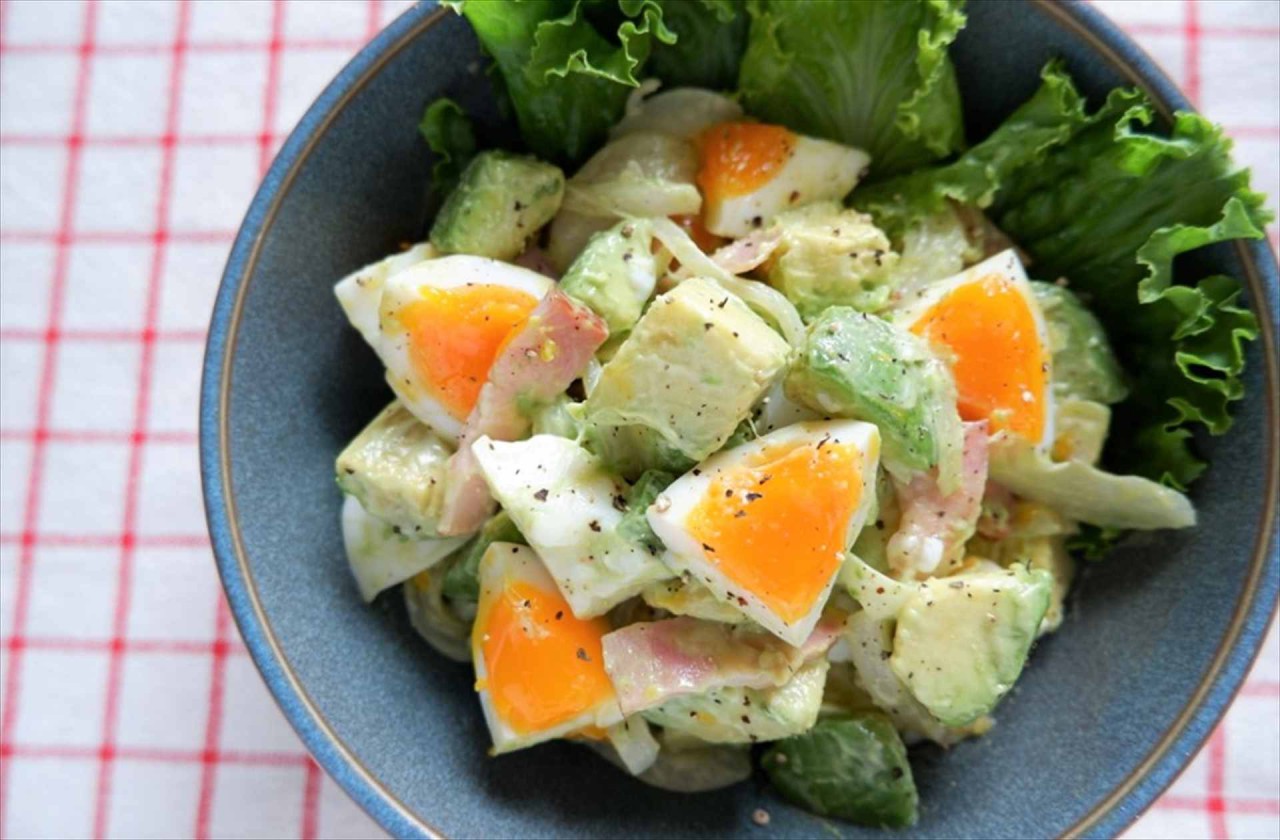 ケトアボカド卵サラダのレシピ