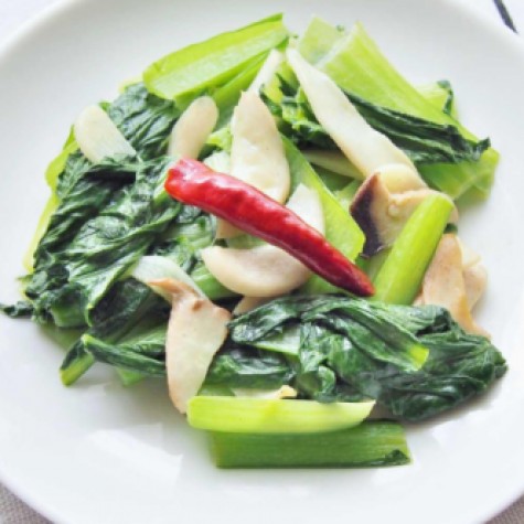 小松菜とエリンギのペペロンチーノ炒め